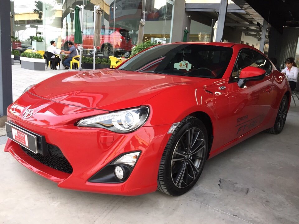 Toyota FT 86 2.0 2012 - Bán Toyota FT86 thể thao 2012/2015. Xe đẹp đi 22.000km bảo hành hãng Toyota