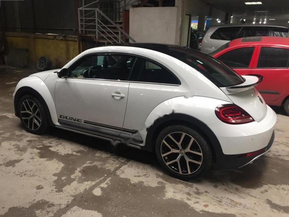 Volkswagen Beetle Dune 2017 - Cần bán Volkswagen Beetle Dune đời 2017, màu trắng, xe nhập