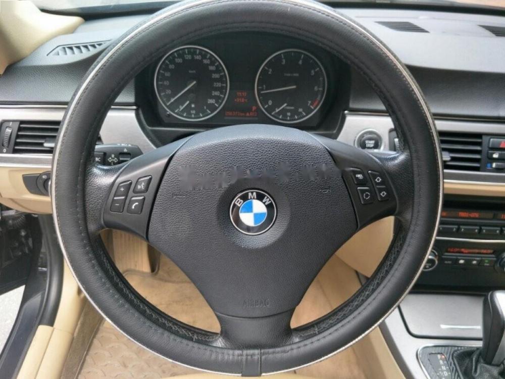 BMW 3 Series 320i 2009 - Bán BMW 3 Series 320i năm 2009, màu đen, 500tr