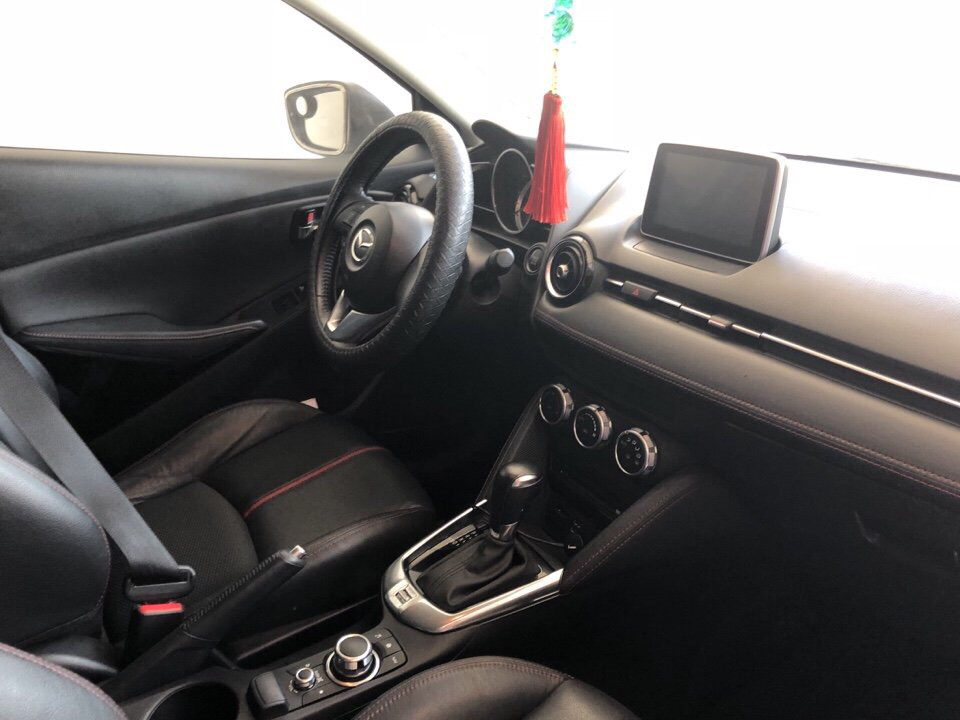 Mazda 2 1.5AT  2015 - Bán Mazda 2 năm 2015 màu trắng, 485 triệu