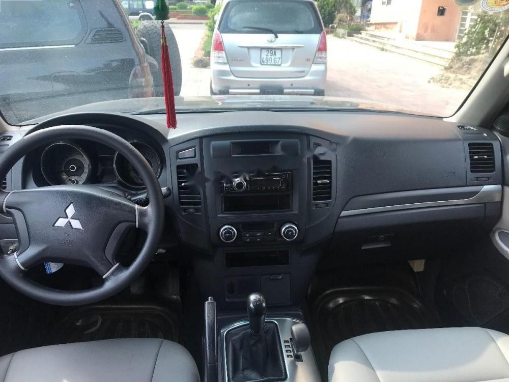 Mitsubishi Pajero 3.0 2008 - Cần bán xe Mitsubishi Pajero 3.0 sản xuất năm 2008, màu đen, xe nhập