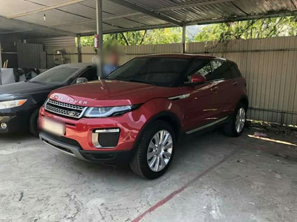 LandRover Evoque 2017 - Cần bán xe LandRover Evoque sản xuất 2017, màu đỏ, xe nhập