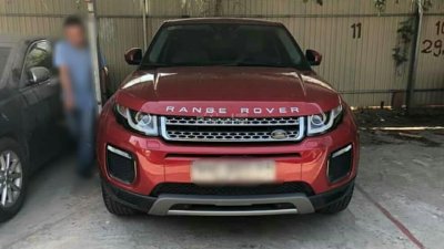 LandRover Evoque 2017 - Cần bán xe LandRover Evoque sản xuất 2017, màu đỏ, xe nhập