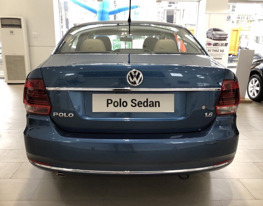 Volkswagen Jetta 2018 - Bán Polo đời mới nhập khẩu - Nàng sedan bóng mướt quá đẹp - Bật mí giá rất rất tốt trong tháng 5 - Có xe giao ngay