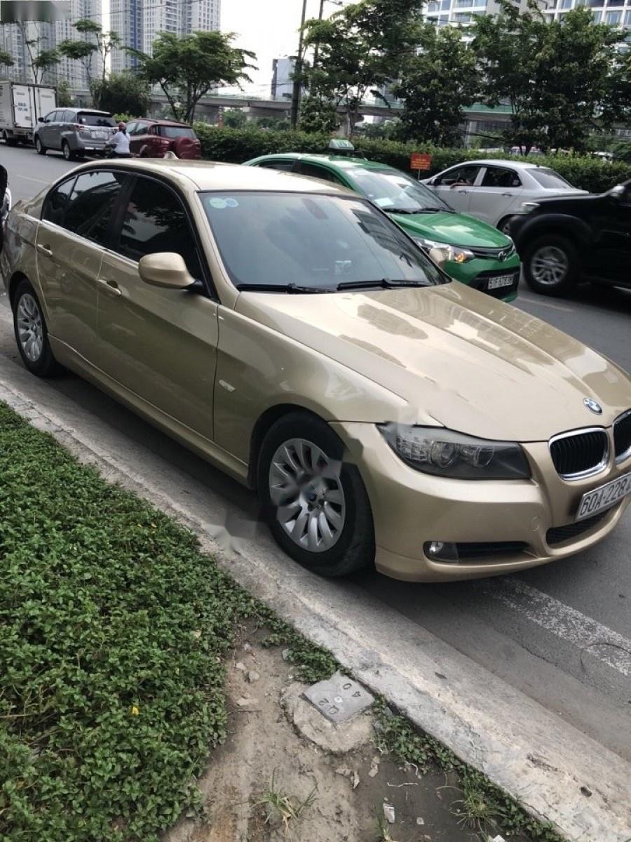 BMW 3 Series 320i 2009 - Cần bán xe BMW 3 Series 320i năm 2009, giá tốt