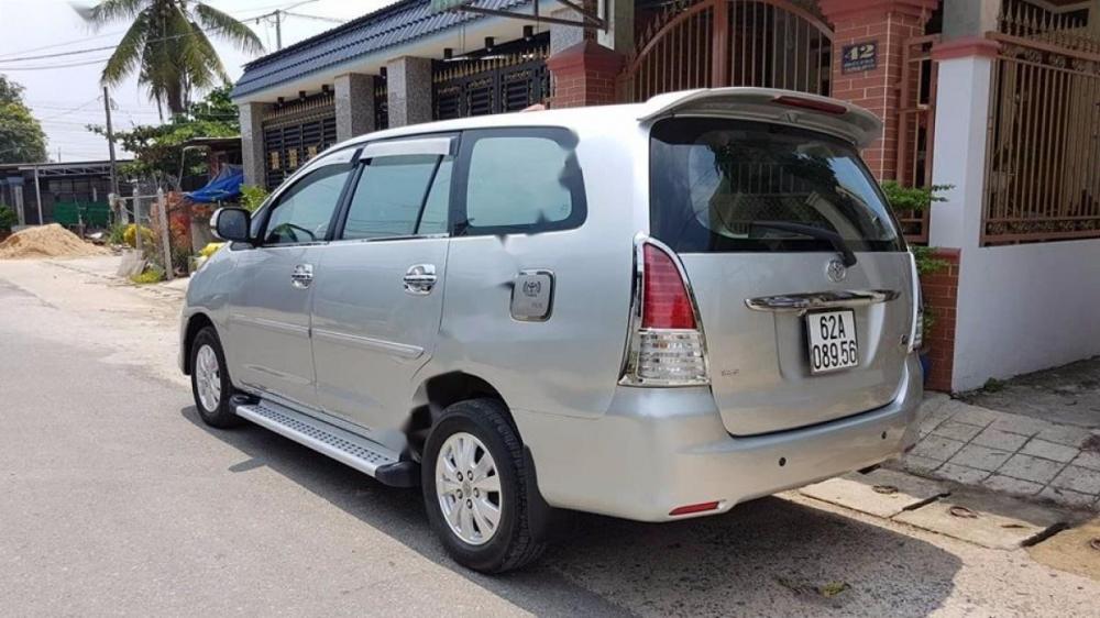 Toyota Innova G 2010 - Bán Toyota Innova G đời 2010, màu bạc 