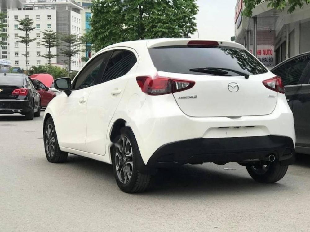 Mazda 2 1.5AT 2016 - Bán ô tô Mazda 2 1.5AT đời 2016, màu trắng