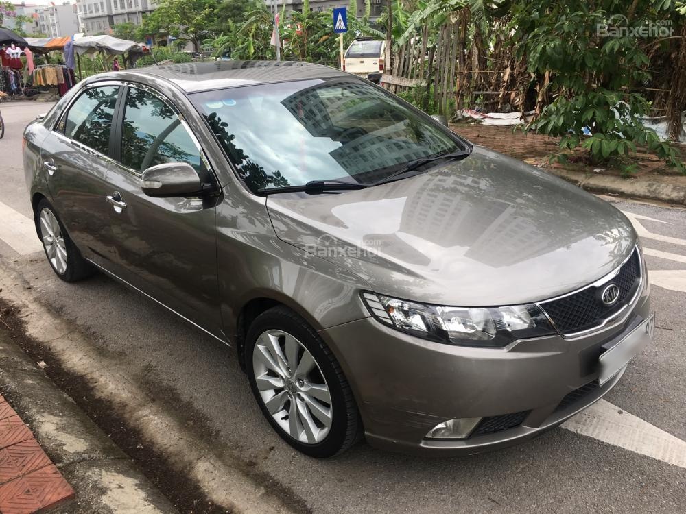 Kia Cerato 2010 - Cần bán Kia Cerato 2010, màu xám, xe nhập