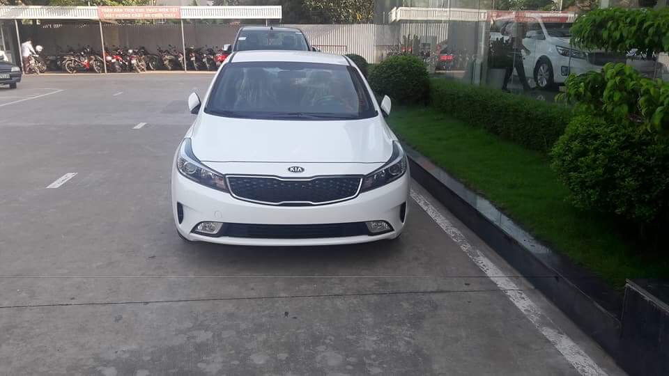 Kia Cerato 2018 - Bán xe Kia Cerato SMT 2018, hỗ trợ trả góp 85% liên hệ 0981185677