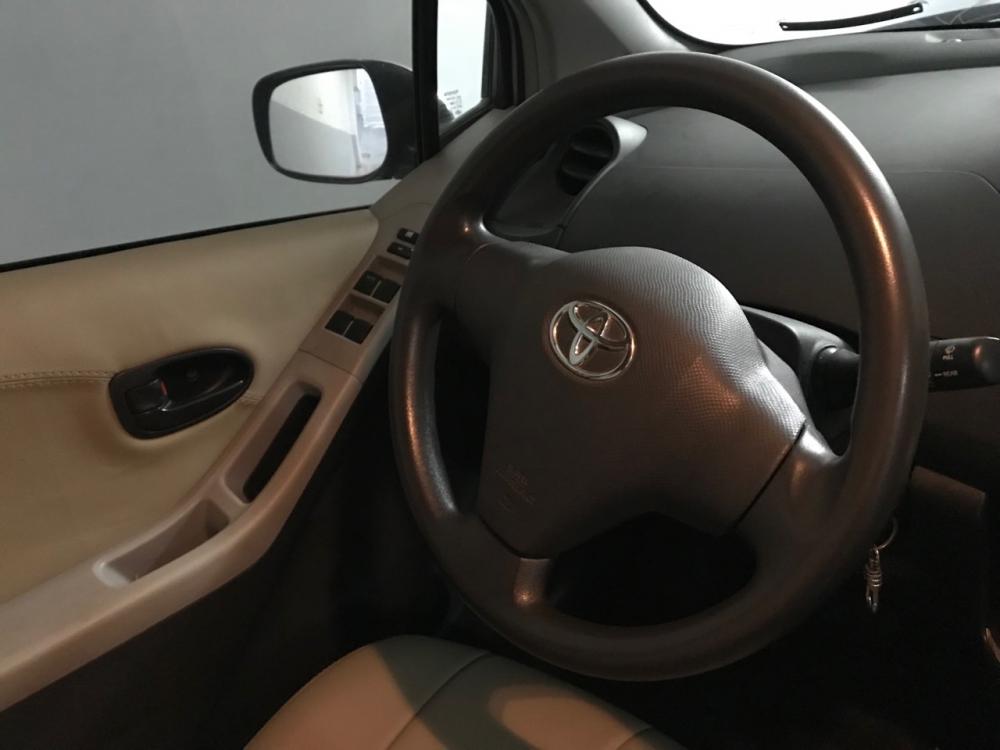 Toyota Yaris 2007 - Bán Toyota Yaris năm sản xuất 2007, màu bạc, nhập khẩu nguyên chiếc chính chủ, giá chỉ 329 triệu