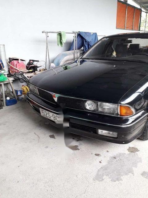 Mitsubishi Diamante 1991 - Bán Mitsubishi Diamante đời 1991, màu đen chính chủ giá cạnh tranh