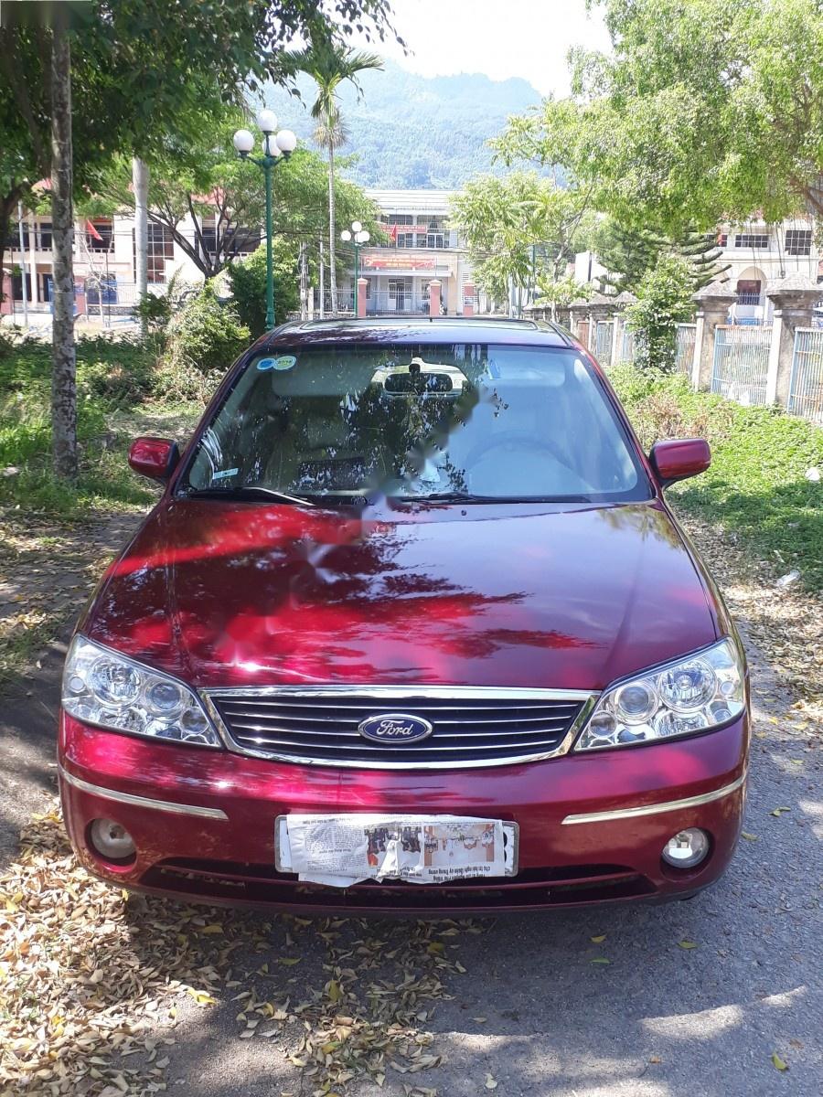 Ford Laser 2004 - Bán ô tô Ford Laser sản xuất 2004, màu đỏ, xe nhập  