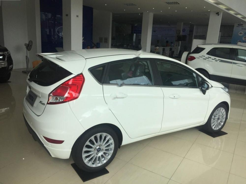 Ford Fiesta 1.0 Ecoboost 2018 - Bán Ford Fiesta 1.0 Ecoboost 2018, màu trắng 