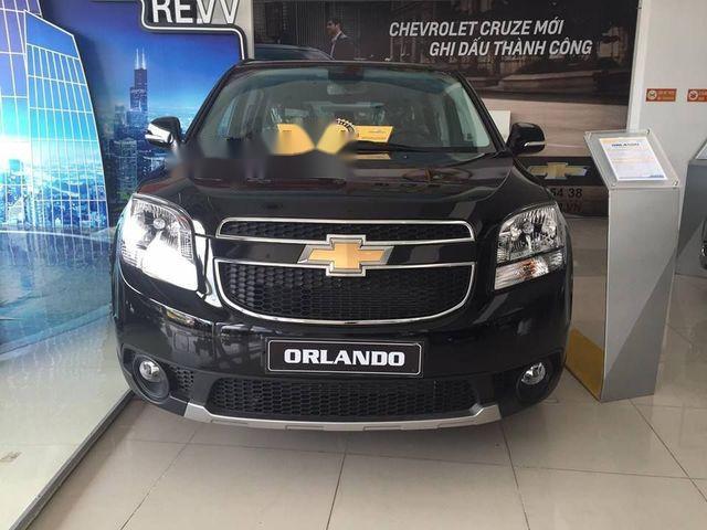 Chevrolet Orlando 2017 - Cần bán xe Chevrolet Orlando đời 2017, màu đen, giá tốt