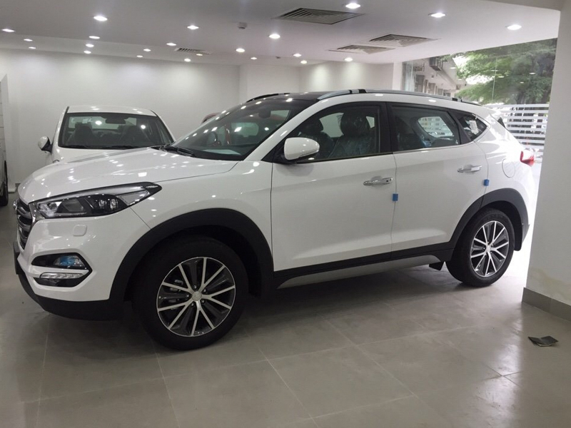 Hyundai Tucson 2018 - Bán xe Hyundai Tucson xăng, giá cực tốt, quà tặng khuyến mãi