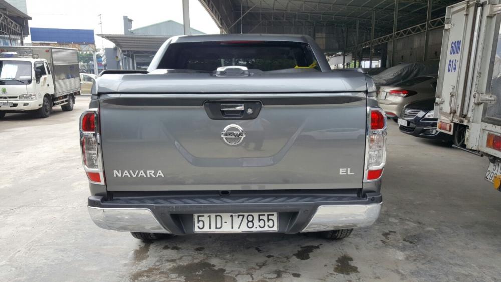 Nissan Navara EL 2.5AT 2017 - Bán Nissan Navara EL 2.5AT 1 cầu số tự động máy dầu nhập Thái Lan 2017, biển Sài Gòn đi đúng 5300km