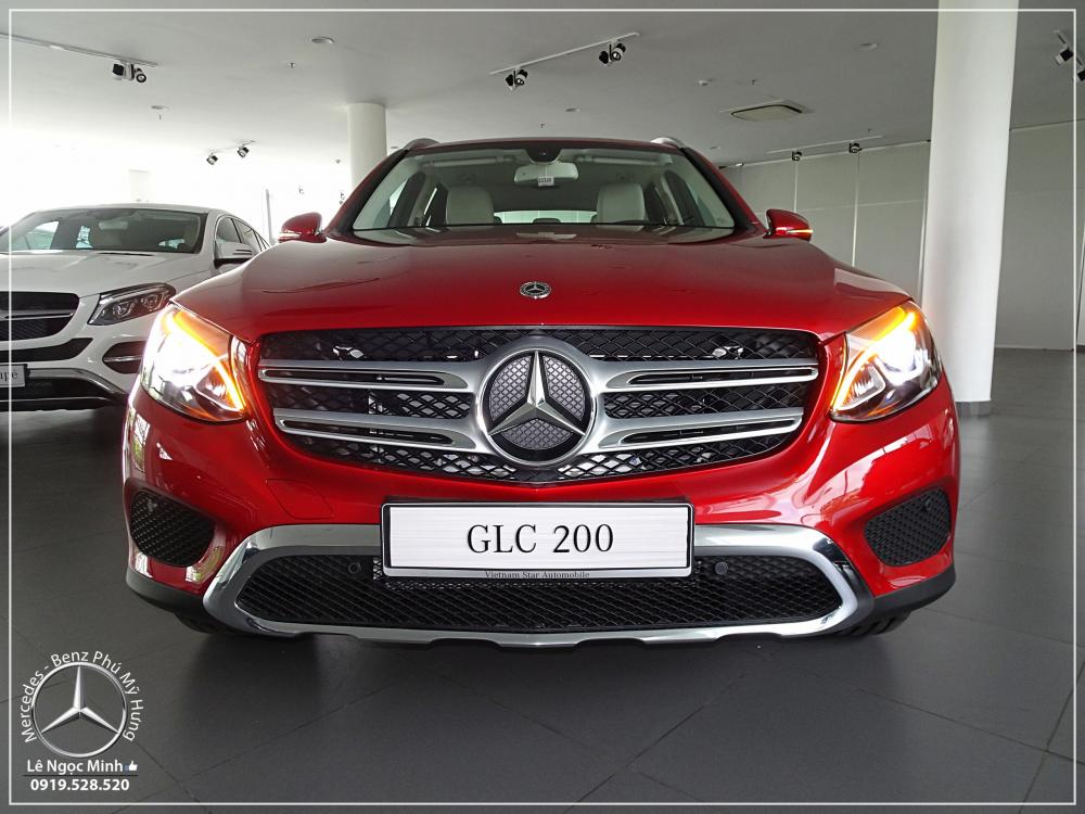 Mercedes-Benz GLC-Class GLC 200 2018 - Bán Mercedes Benz GLC 200 2020 - SUV 5 chỗ - Hỗ trợ ngân hàng 80%, đưa trước 550 triệu nhận xe, LH: 0919 528 520