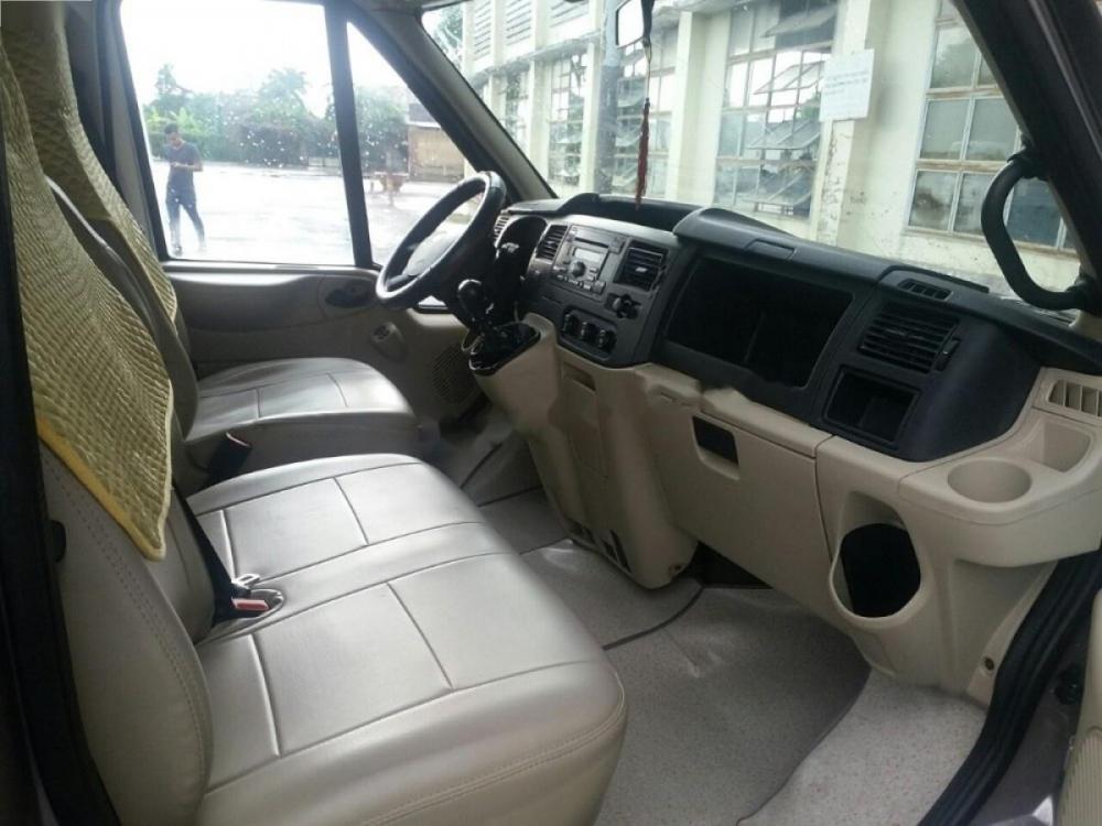 Ford Transit LX   2015 - Gia đình bán Ford Transit LX sản xuất năm 2015, màu bạc