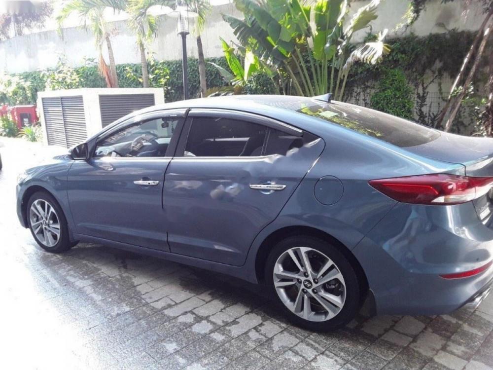 Hyundai Elantra 2017 - Bán Hyundai Elantra sản xuất 2017 số tự động giá cạnh tranh