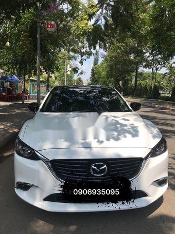 Mazda 6 2.0 2017 - Cần bán xe Mazda 6 2.0 sản xuất 2017, màu trắng, 820 triệu