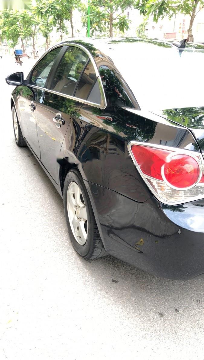 Chevrolet Cruze 1.6MT 2011 - Bán Chevrolet Cruze 1.6MT đời 2011, màu đen