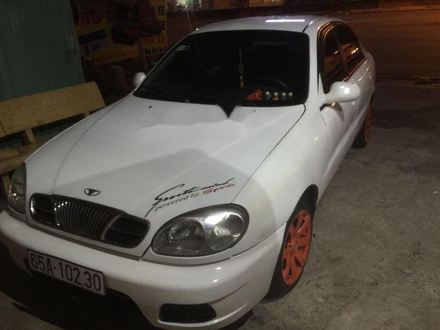 Daewoo Lanos   2001 - Cần bán lại xe Daewoo Lanos đời 2001, màu trắng còn mới