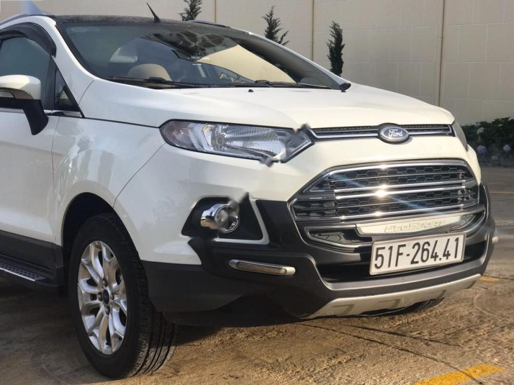 Ford EcoSport 2015 - Cần bán xe Ford EcoSport 2015, màu trắng còn mới, giá tốt