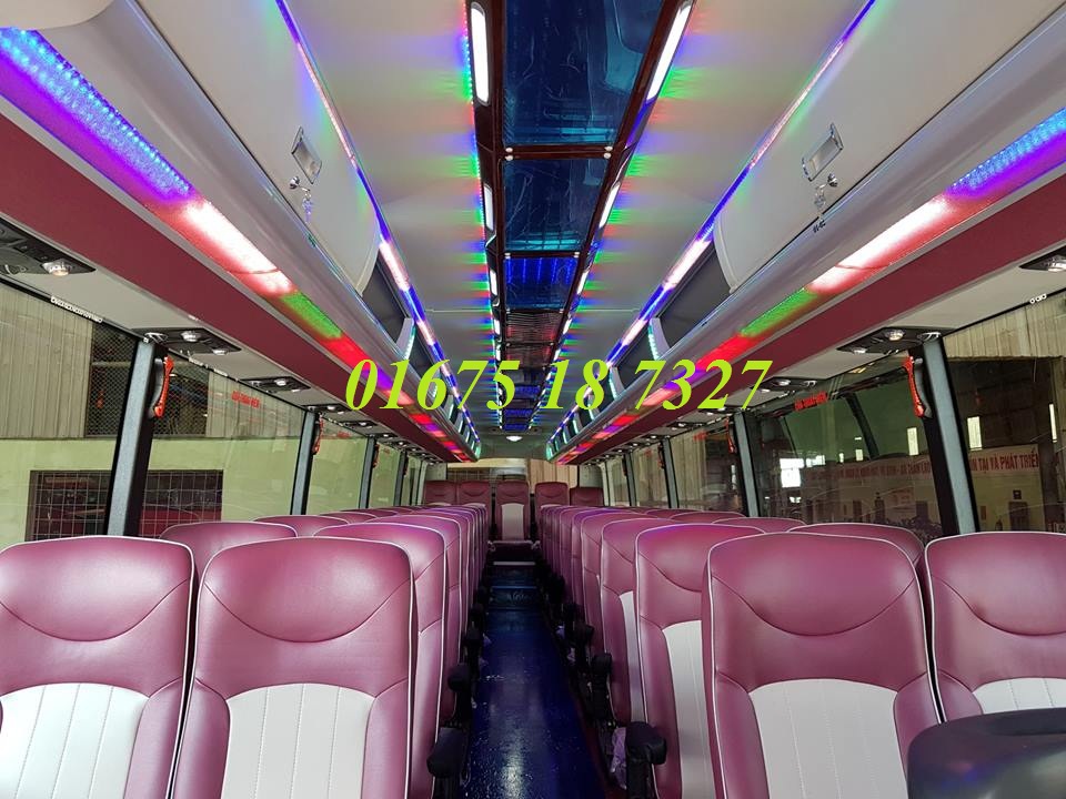 Hino UNIVERSE K47 2018 - Bán ô tô Hino UNIVERSE K47 sản xuất 2018, màu vàng