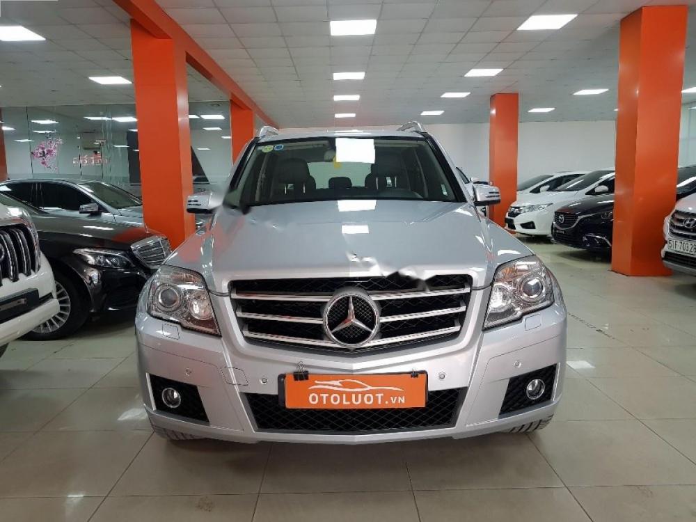 Mercedes-Benz GLK Class GLK 300 4 Matic 2009 - Bán Mercedes GLK 300 4 Matic năm sản xuất 2009, màu bạc