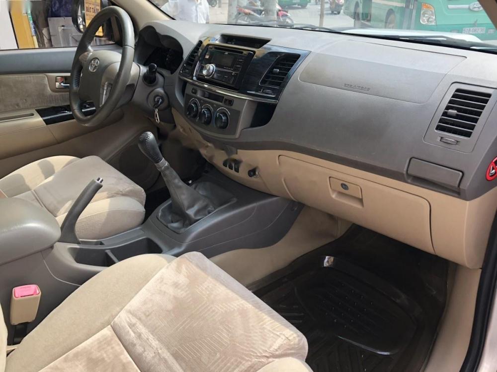 Toyota Fortuner 2.5 MT 2013 - Bán Toyota Fortuner 2.5 MT 2013, màu bạc 