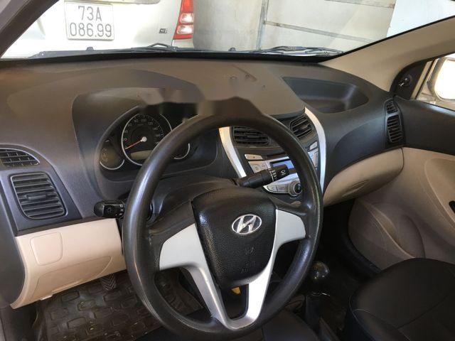 Hyundai Eon 2013 - Bán Hyundai Eon sản xuất năm 2013, màu bạc, nhập khẩu