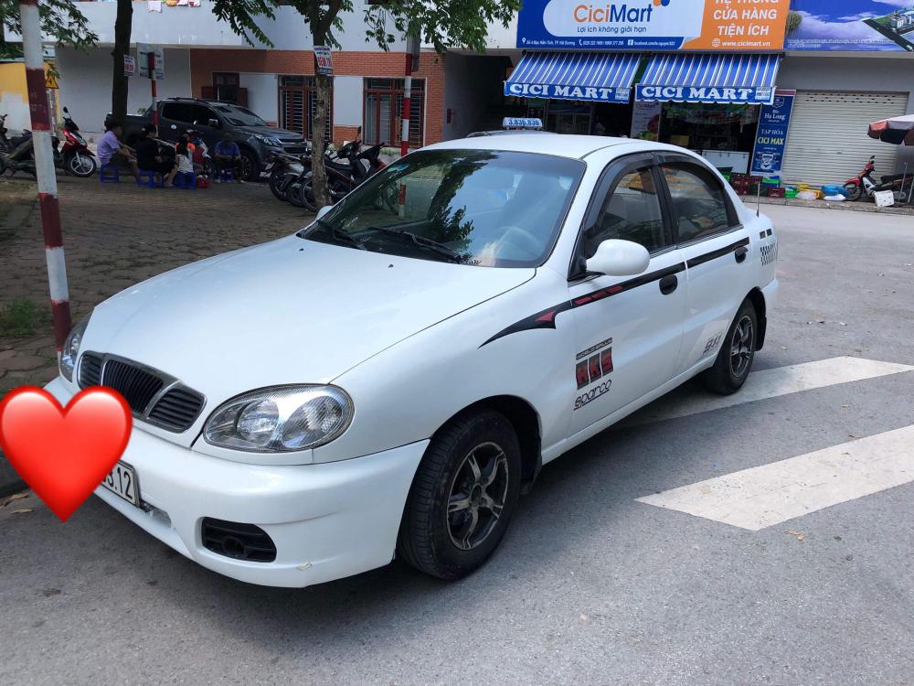 Daewoo Lanos 2003 - Cần bán xe Daewoo Lanos sản xuất 2003 màu trắng, giá tốt