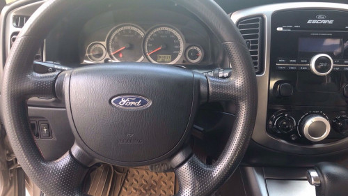 Ford Escape   2.3 AT  2009 - Bán ô tô Ford Escape 2.3 AT đời 2009 còn mới, 395 triệu