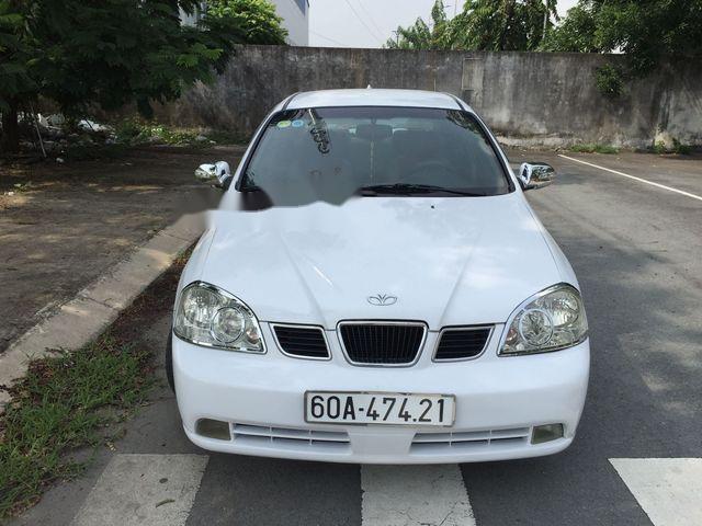 Daewoo Lacetti 2004 - Bán xe Daewoo Lacetti sản xuất năm 2004, màu trắng chính chủ, giá tốt