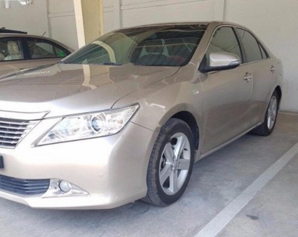 Toyota Camry 2.5Q 2013 - Bán ô tô Toyota Camry 2.5Q sản xuất 2013, màu nâu vàng