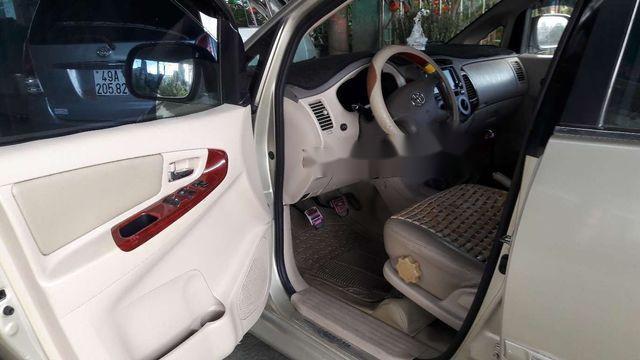 Toyota Innova 2006 - Bán Toyota Innova đời 2006, màu bạc giá cạnh tranh