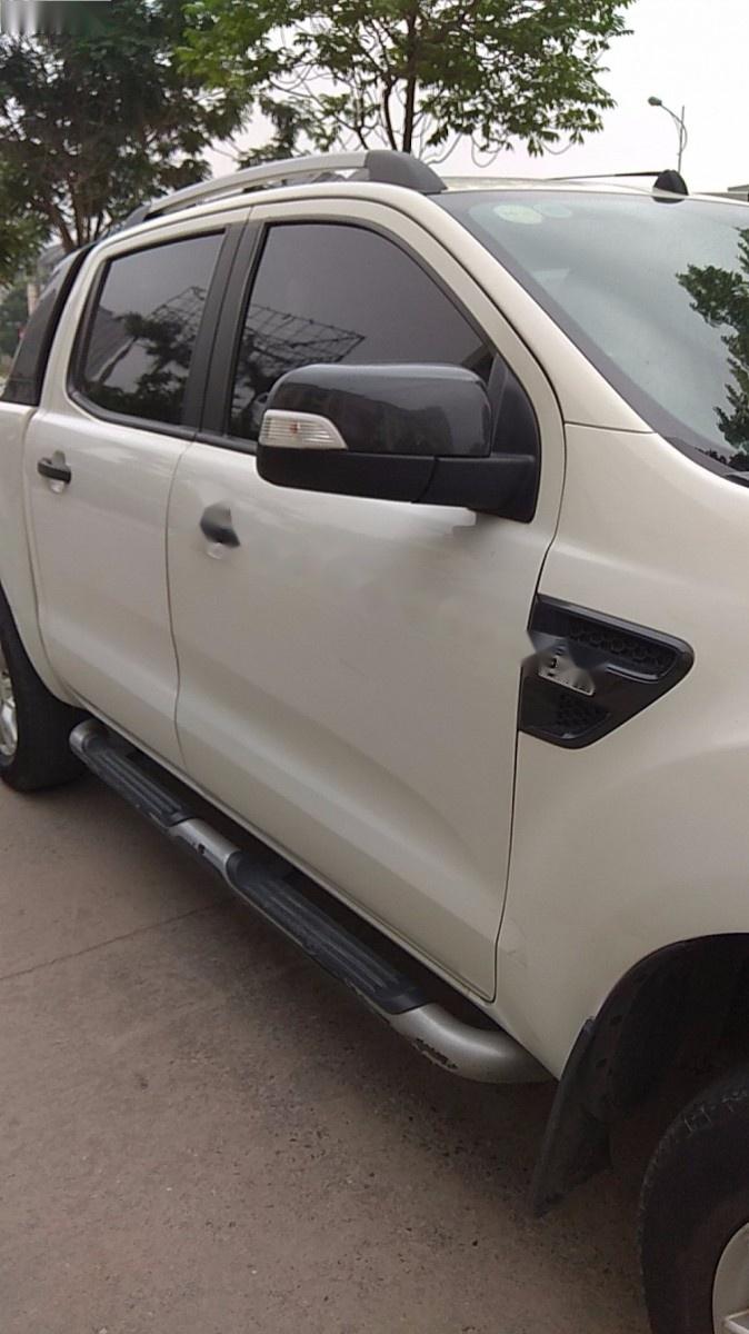 Ford Ranger 2015 - Bán xe Ford Ranger sản xuất 2015, màu trắng, nhập khẩu 