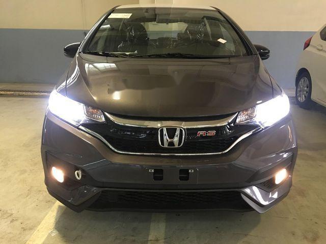 Honda Jazz 2018 - Cần bán Honda Jazz 2018, màu đen, giá chỉ 624 triệu