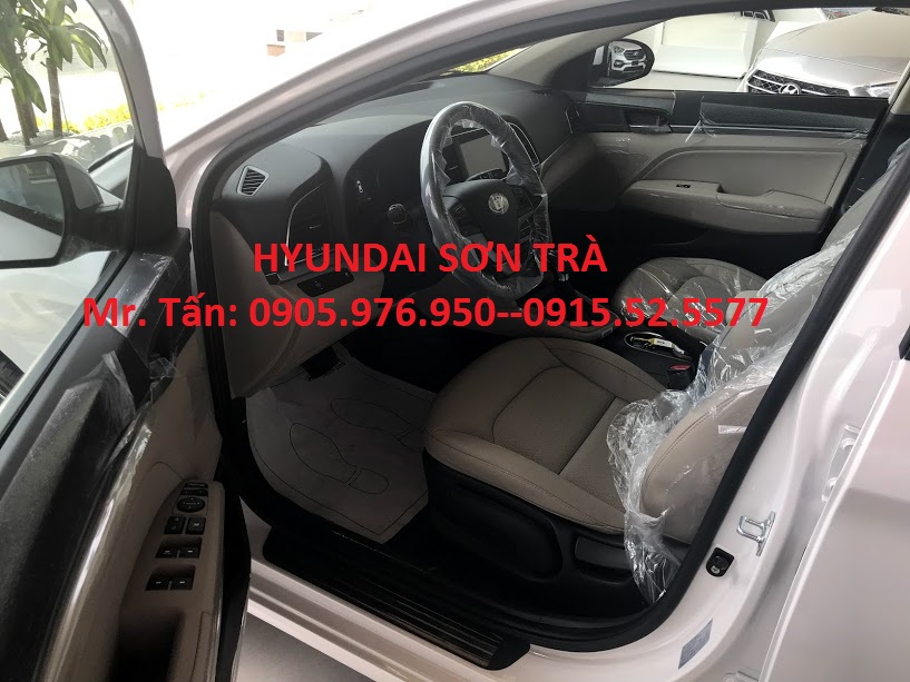 Hyundai Elantra 2018 - Hyundai Sơn Trà cần bán Hyundai Elantra 2018 số sàn chạy dịch vụ Grap, màu trắng, nhập khẩu nguyên chiếc
