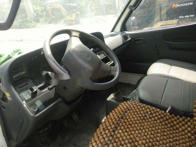 Toyota Hiace   2004 - Bán Toyota Hiace đời 2004, màu trắng xe gia đình