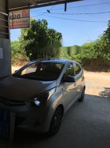 Hyundai Eon 2013 - Bán Hyundai Eon sản xuất năm 2013, màu bạc, nhập khẩu