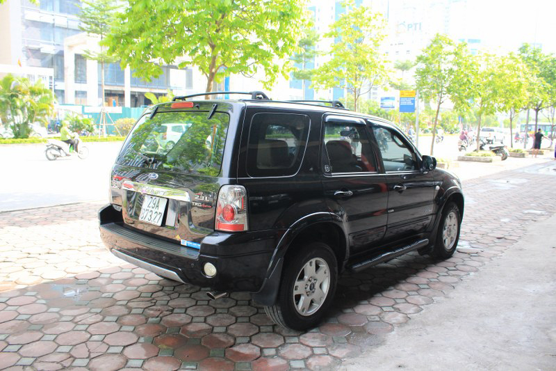 Ford Escape 2.3AT 2006 - Bán ô tô Ford Escape 2.3AT đời 2006, màu đen  