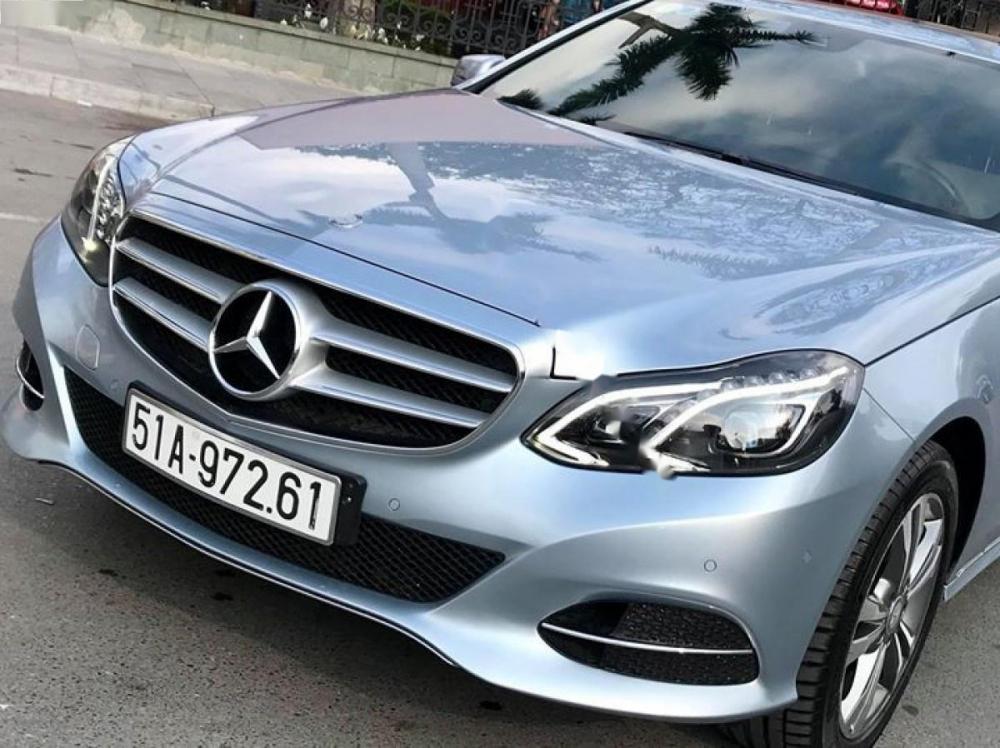 Mercedes-Benz E class E250 2014 - Bán Mercedes E250 năm sản xuất 2014, màu xanh lam