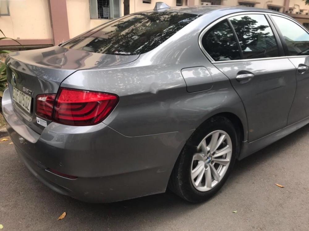 BMW 5 Series 520i 2012 - Cần bán xe BMW 5 Series 520i sản xuất 2012, màu xám, nhập khẩu