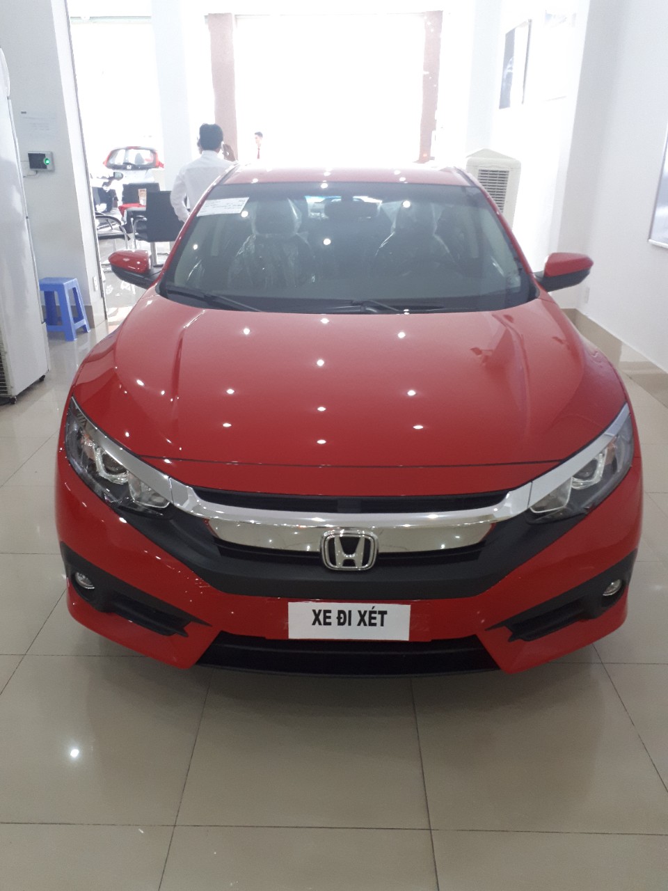 Honda Civic E 2018 - Bán xe Honda Civic 1.8E 2018, màu xanh đỏ, nhập khẩu Thái Lan