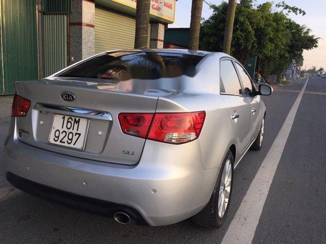 Kia Forte SLi 2009 - Bán xe Kia Forte SLi đời 2009, màu bạc, giá 370tr