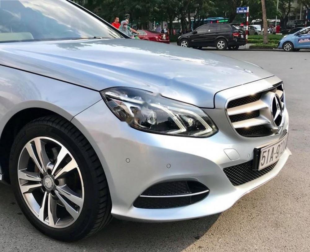 Mercedes-Benz E class E250 2014 - Bán Mercedes E250 năm sản xuất 2014, màu xanh lam