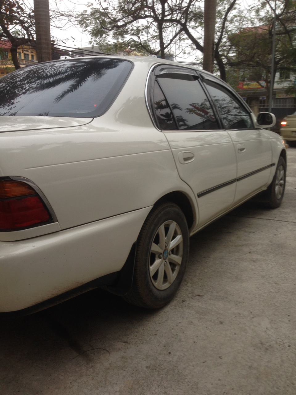 Toyota Corolla 1.6 1996 - Bán ô tô Toyota Corolla 1.6 năm 1996, màu trắng, nhập khẩu nguyên chiếc giá cạnh tranh