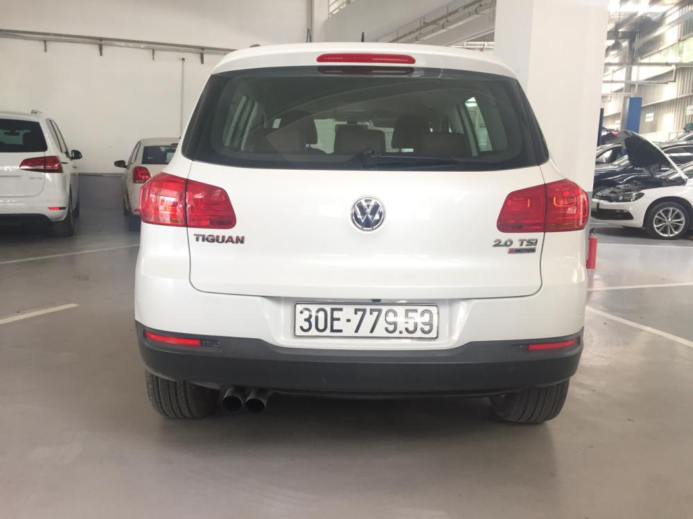 Volkswagen Tiguan 2.0 turbo 2016 - Bán xe lướt công ty, Volkswagen Tiguan đời 2016 màu trắng, giá 1 tỷ 200 triệu, xe nhập