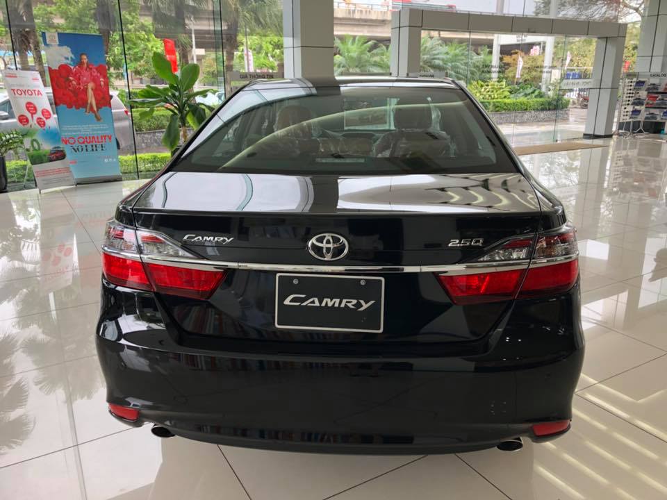Toyota Camry 2.5Q 2018 - Bán xe Camry 2.5Q xe thương gia cao cấp, model 2018 mới nhất tại Hà Nội. Trả góp cần 230 triệu